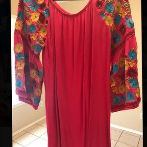 🌸2XL Boutique Embroidered Tunic🌸